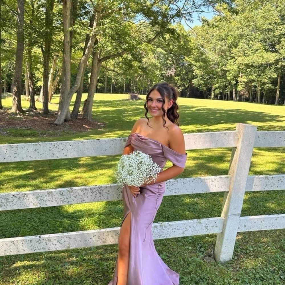 Birdy grey Elegant Lavender Off-Shoulder Gown